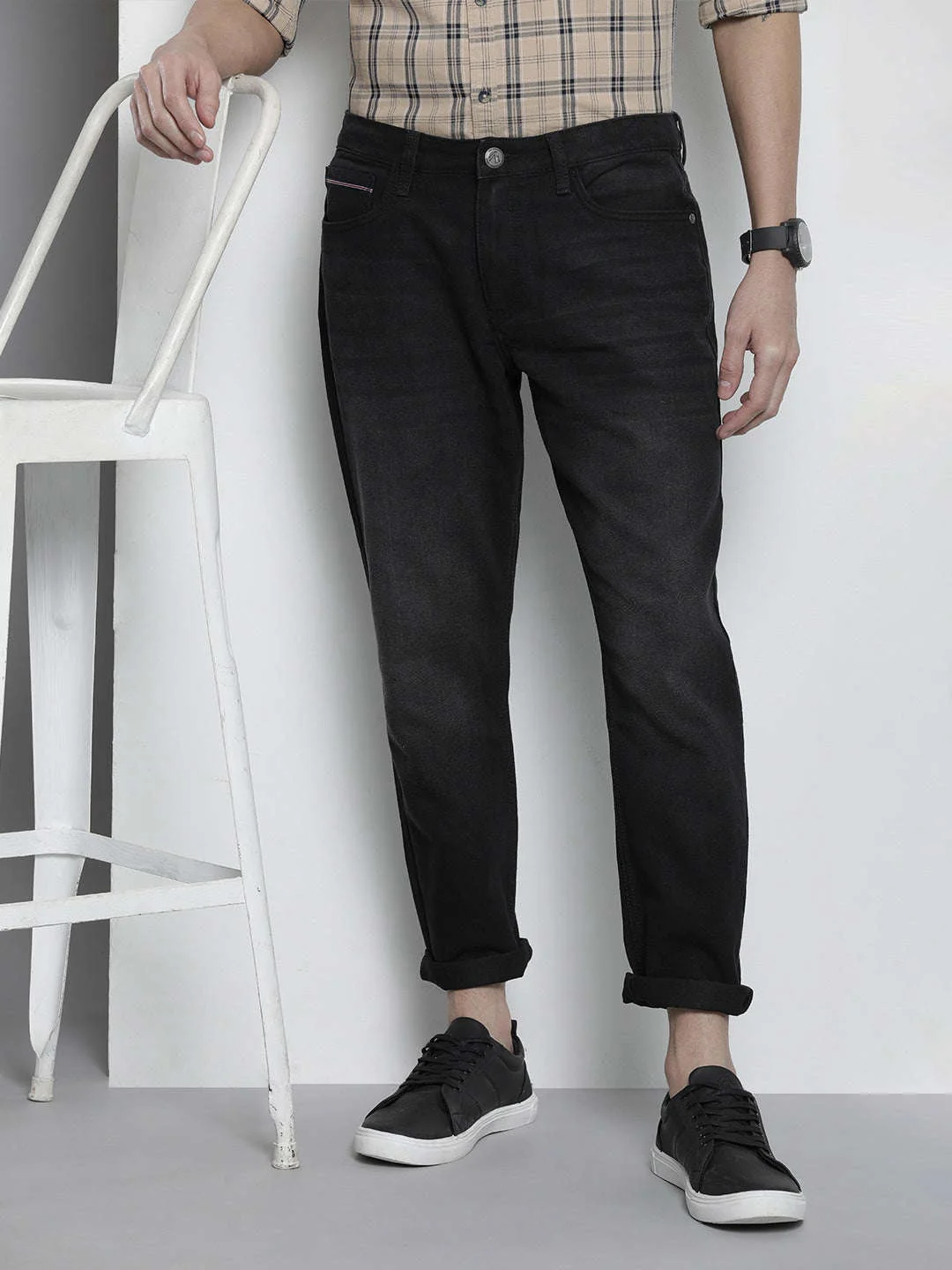 Men's Black Dad Fit Solid Mid-Rise Jeans