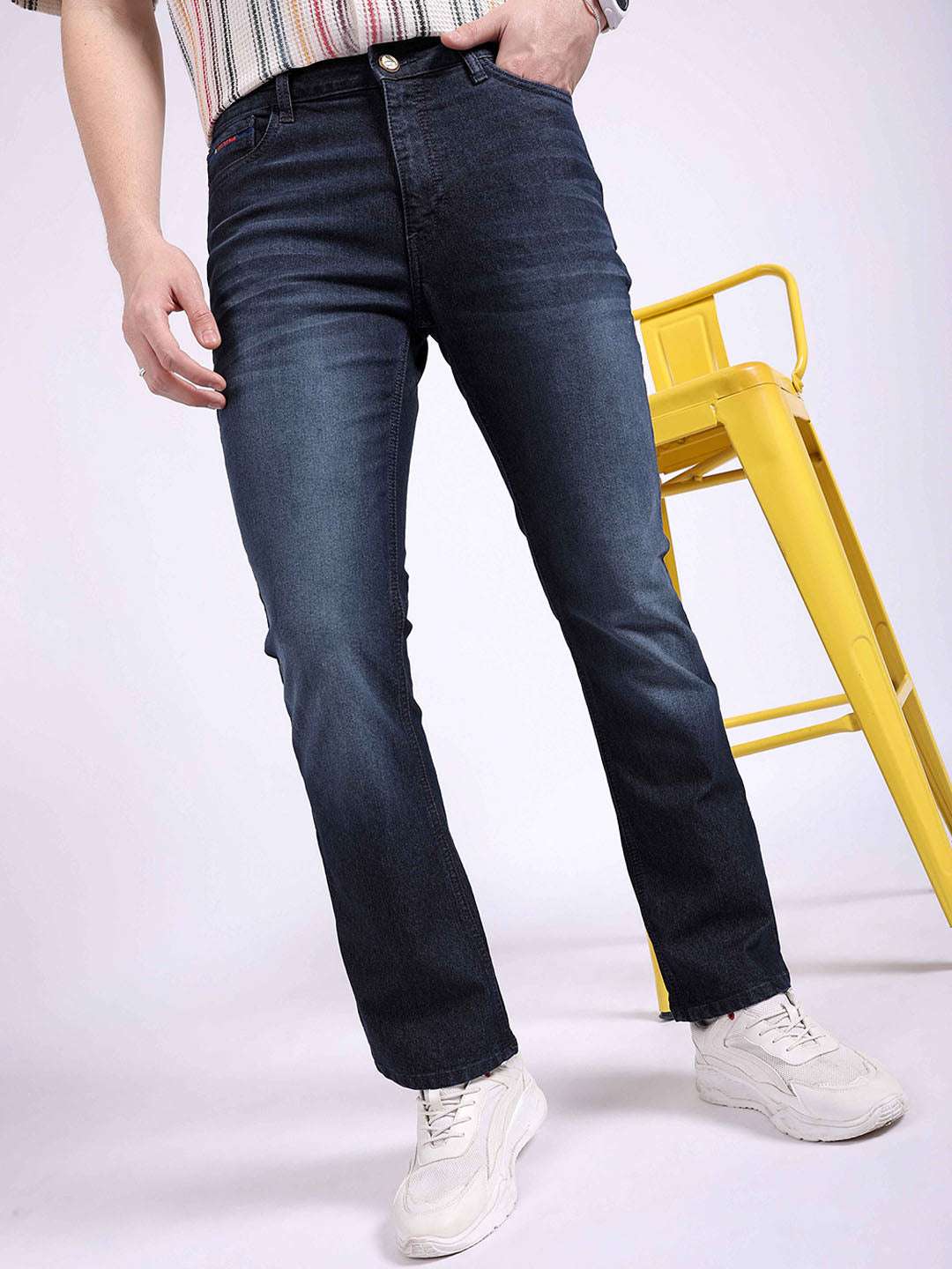 Men's Dark Blue Bootcut Fit Solid Casual Jeans