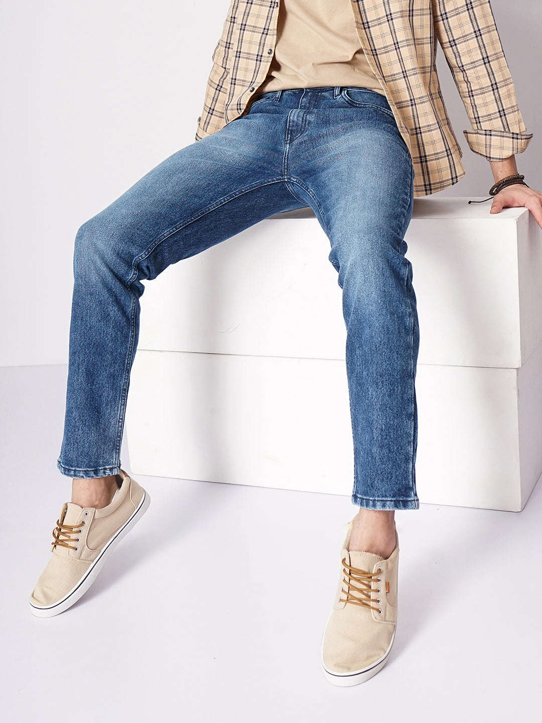 Men's Blue Slim Fit Solid Low-Rise Stretchable Jeans