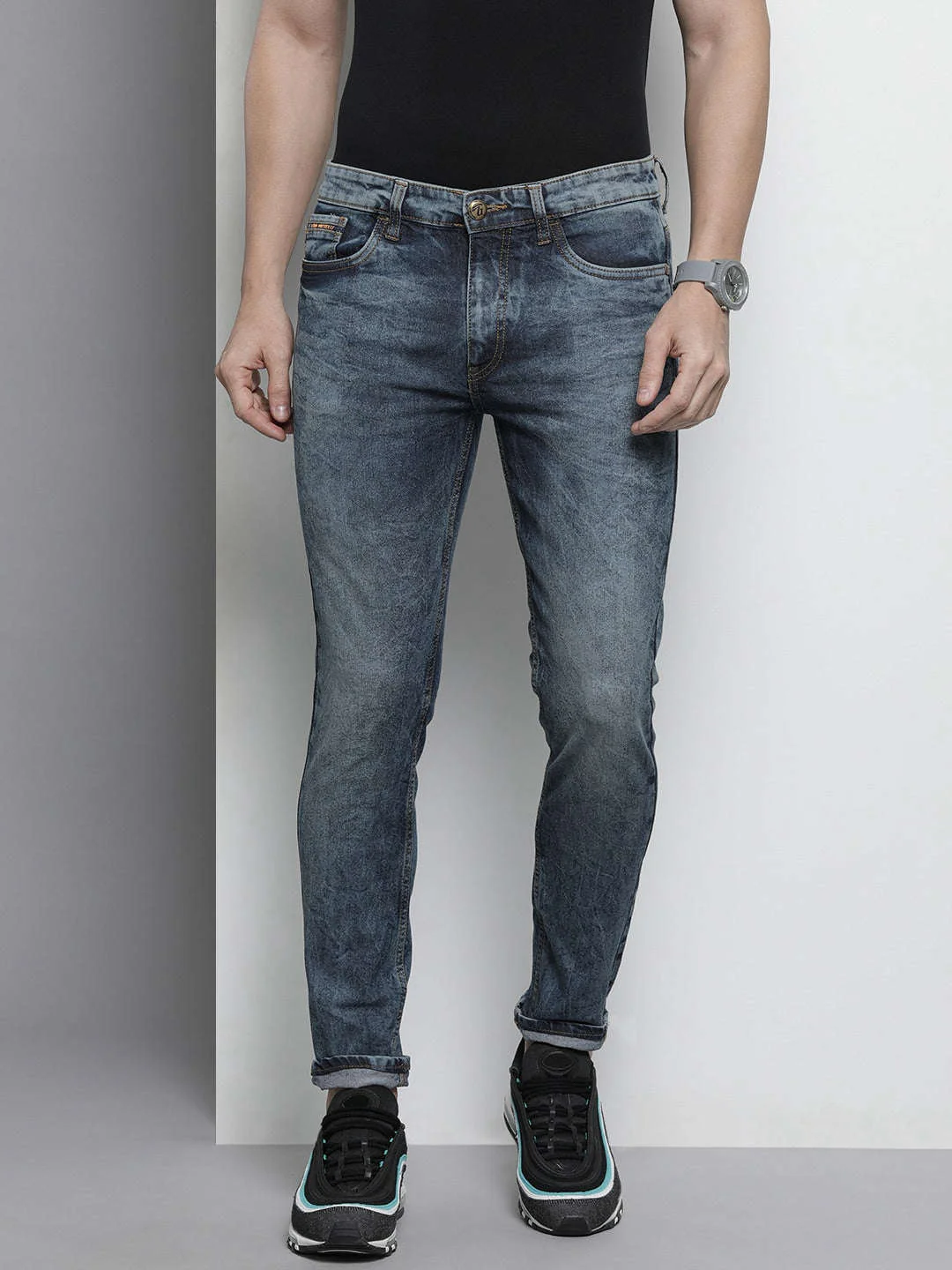 Men's Blue Slim Fit Badges Mid-Rise Stretchable Jeans