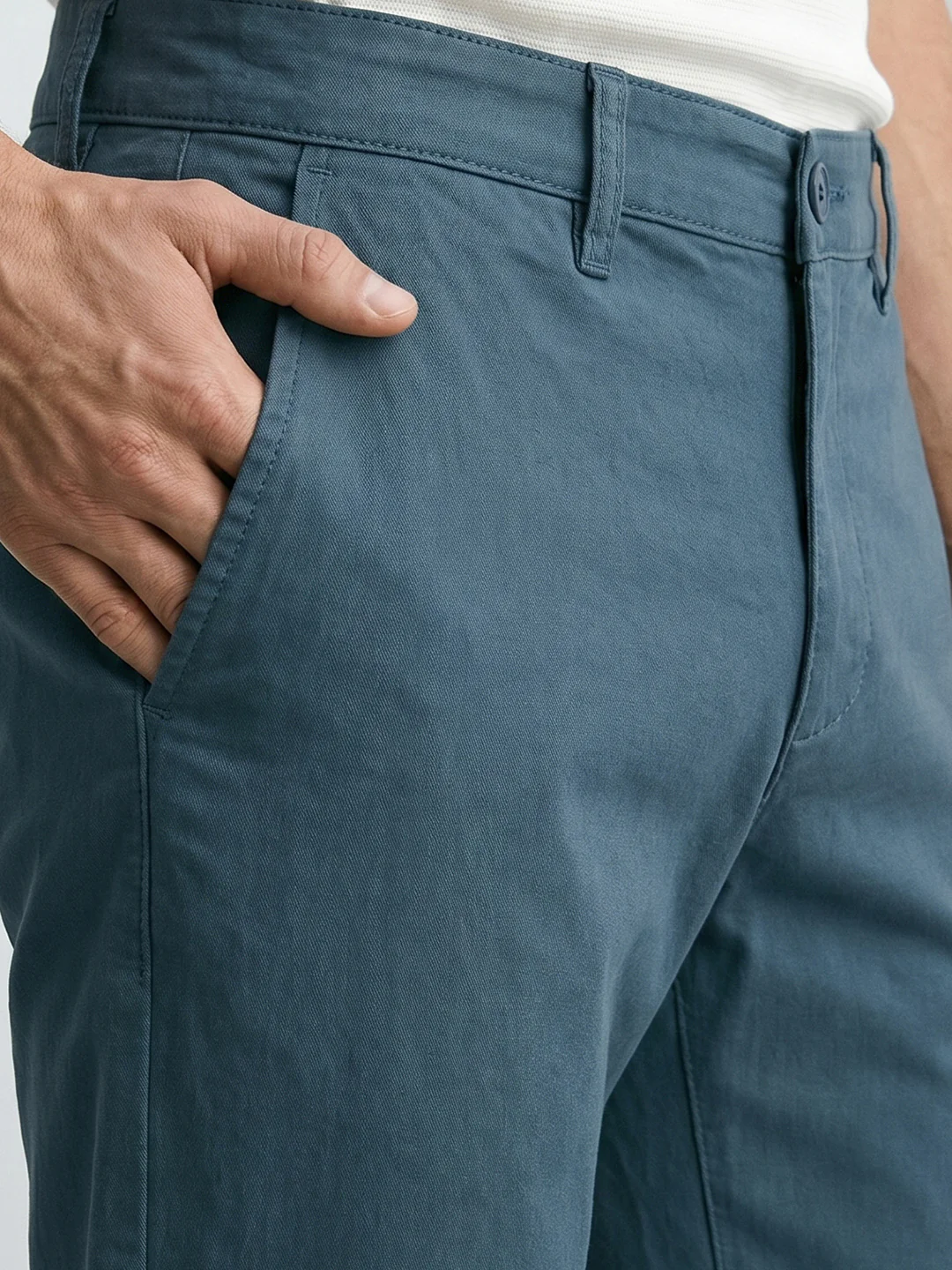 Men's Blue Slim Fit Solid Chino - Image 3