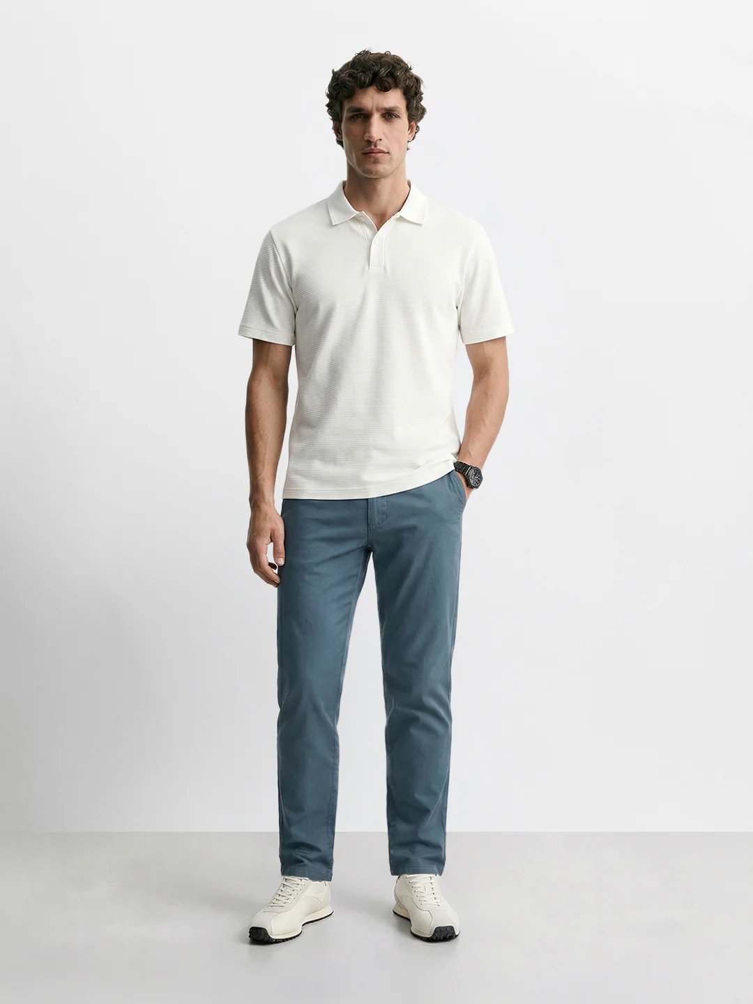 Men's Blue Slim Fit Solid Chino - Image 6