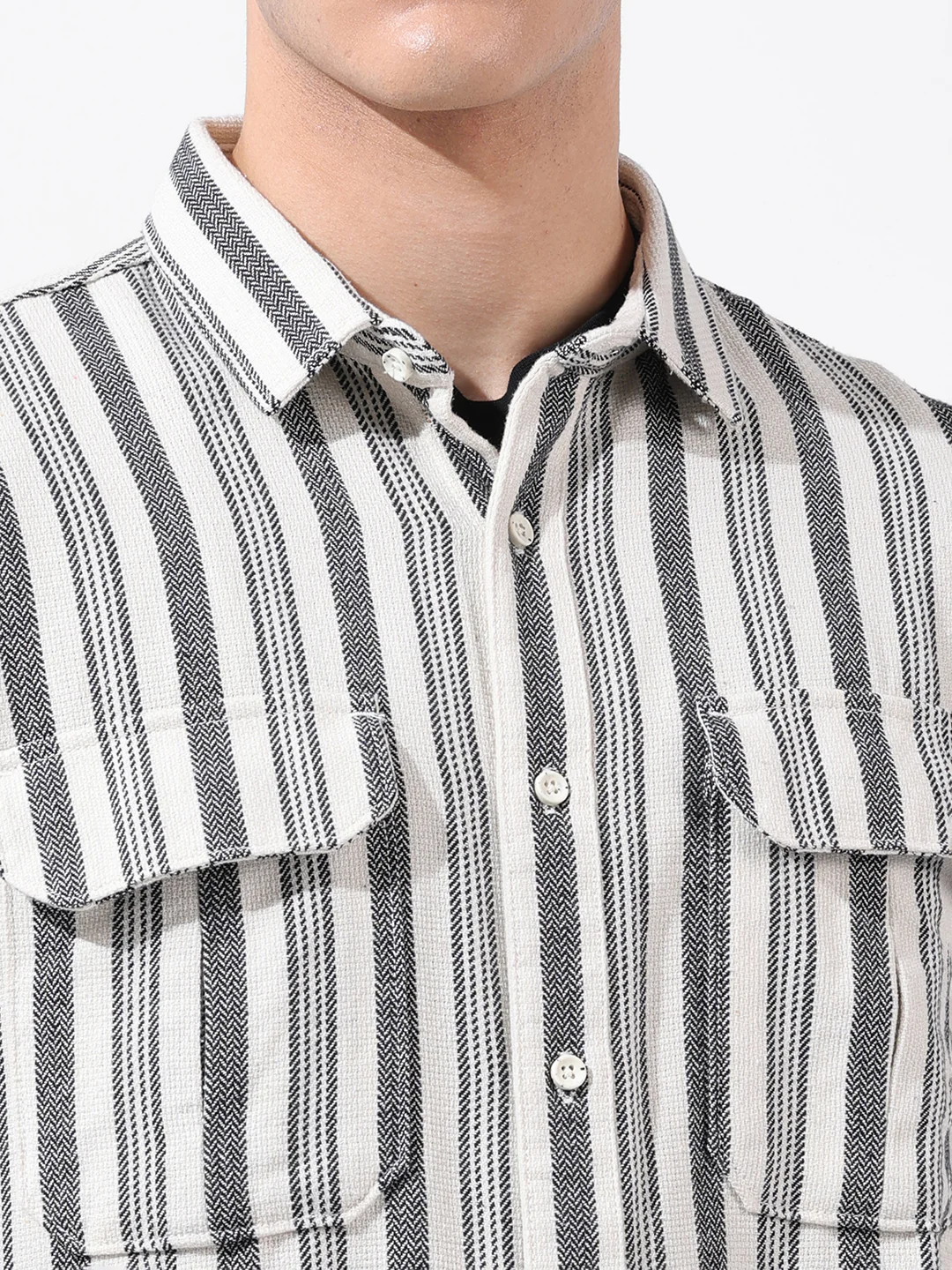 Men's Black Relaxed Fit Striped Casual Shirt - Image 3