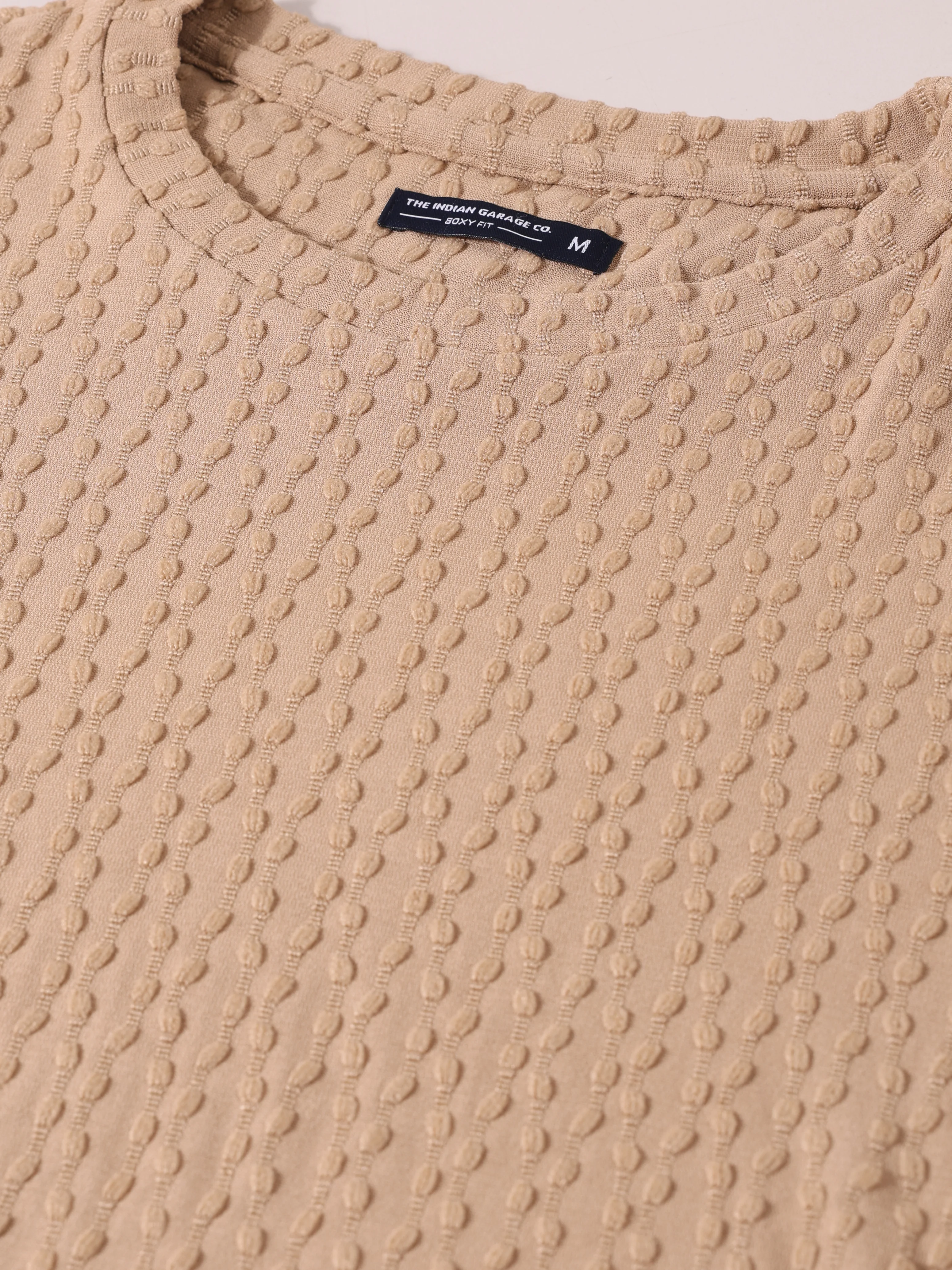 Men's Beige Boxy Fit Textured Resort Wear T-Shirt - Image 3