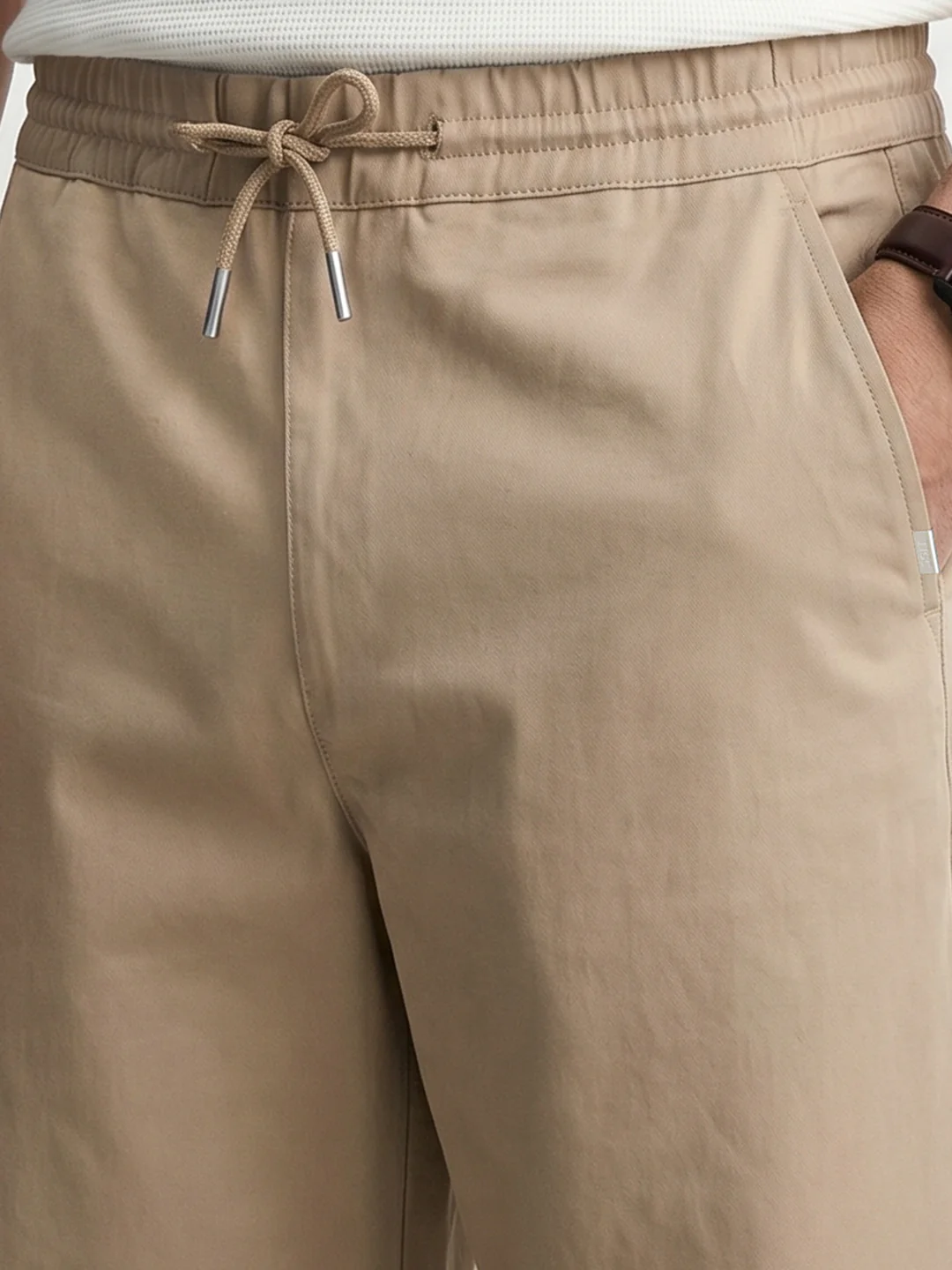 Men's Beige Relaxed Fit Solid Casual Jogger - Image 3
