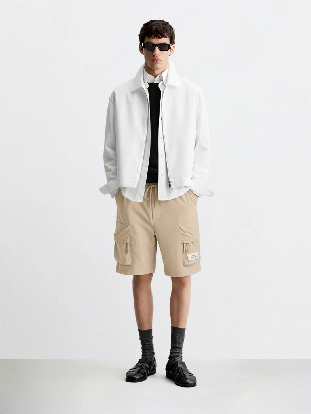 Men's Beige Relaxed Fit Solid Utility Shorts - Image 3