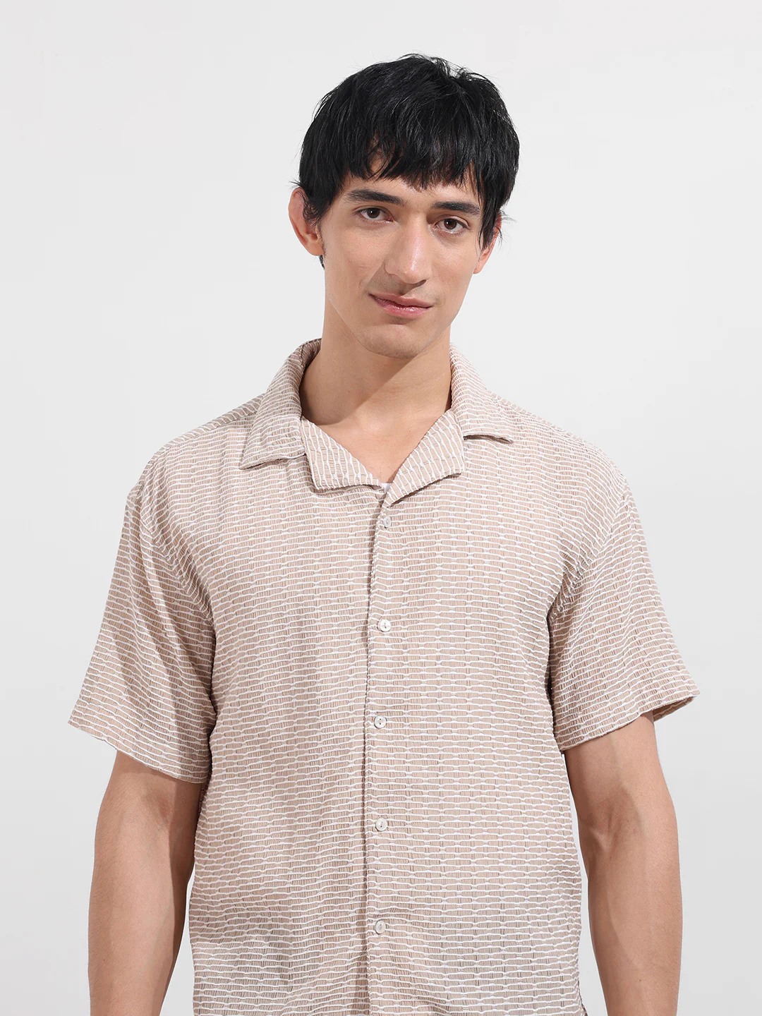 Men's Beige Relaxed Fit Textured Resort Wear Shirt - Image 5