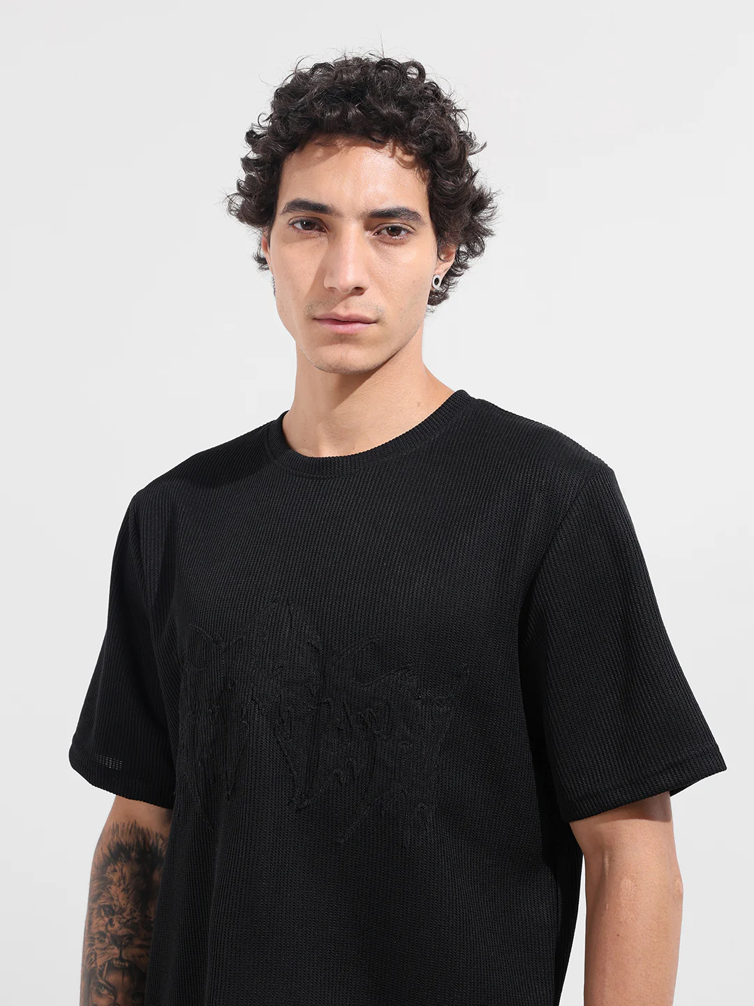 Men's Black Boxy Fit Textured Casual T-Shirt - Image 5