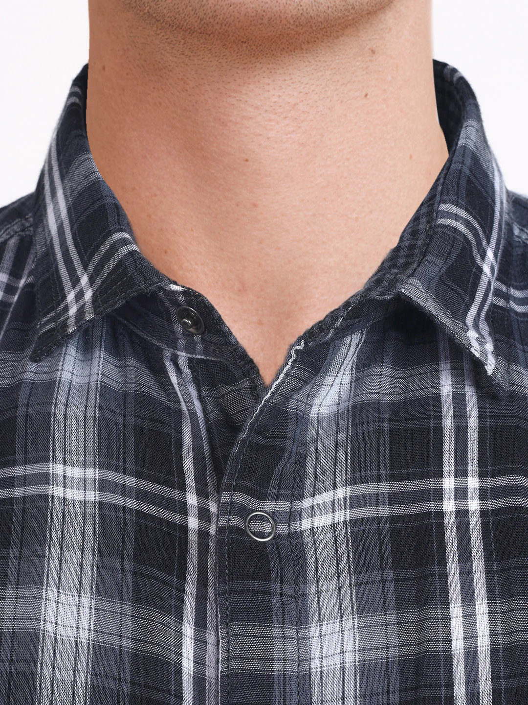 Men's Black Regular Fit Checkered Casual Shirts - Image 3