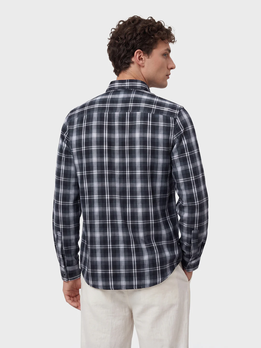 Men's Black Regular Fit Checkered Casual Shirts - Image 5