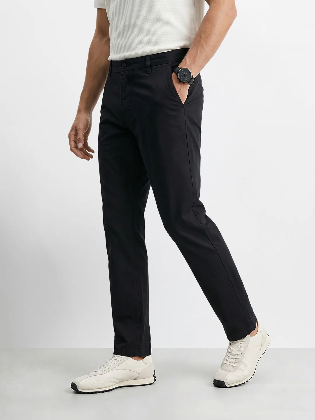 Men's Black Regular Fit Solid Casual Chinos - Image 4