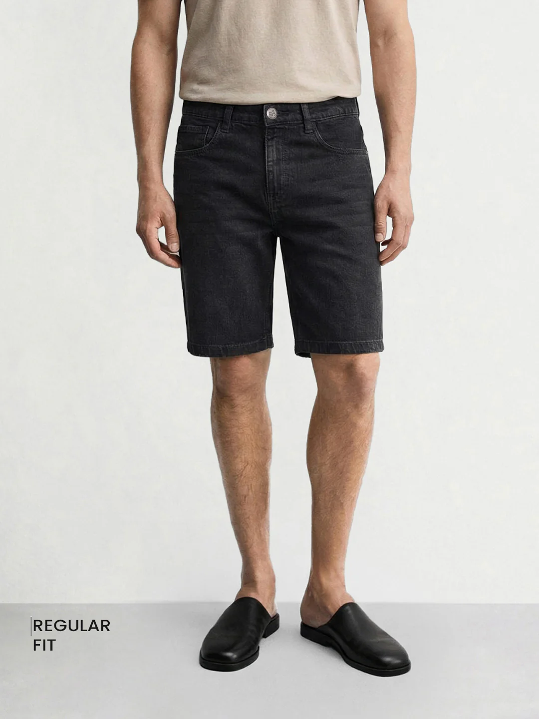 Men's Black Regular Fit Solid Casual Shorts