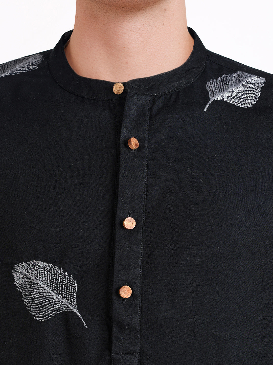 Men's Black Relaxed Fit Embroidered Casual Shirts - Image 3