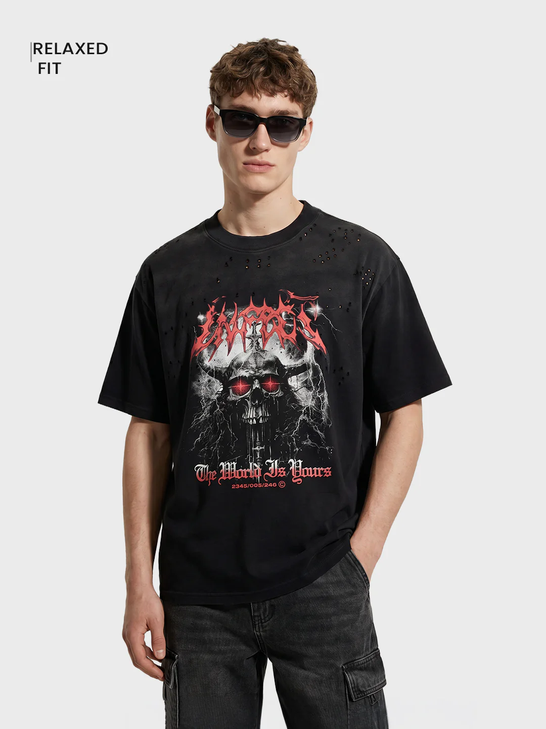 Men's Black Relaxed Fit Graphic Printed 240 GSM Street Wear T-Shirt - Image 2