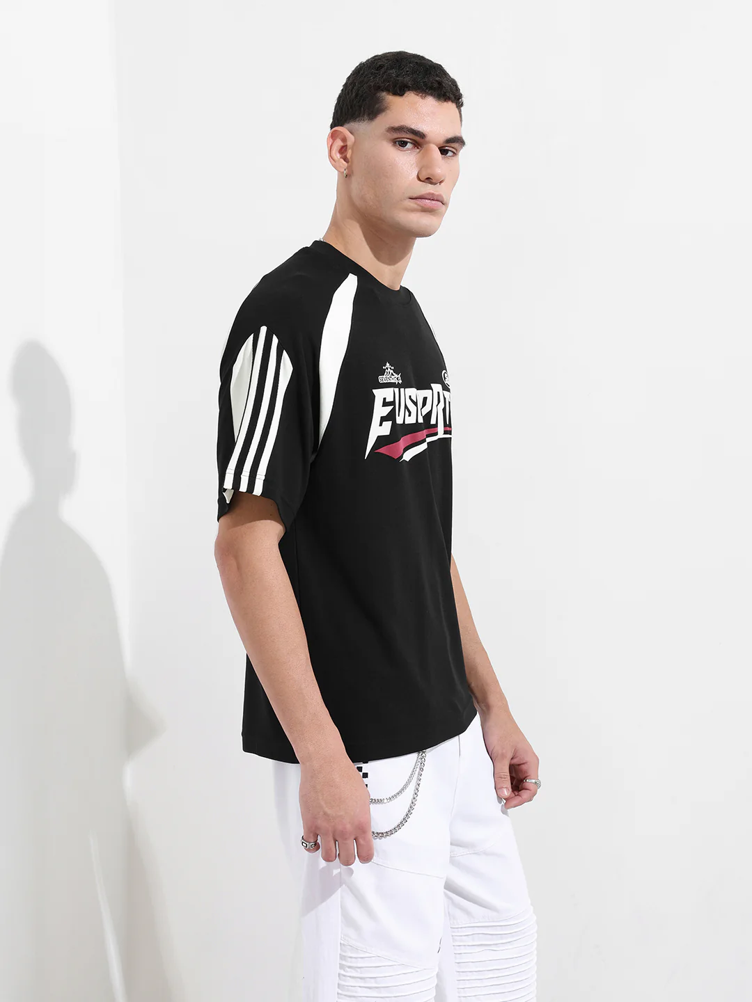 Men's Black Relaxed Fit Graphic Printed 240 GSM Street Wear T-Shirt - Image 2