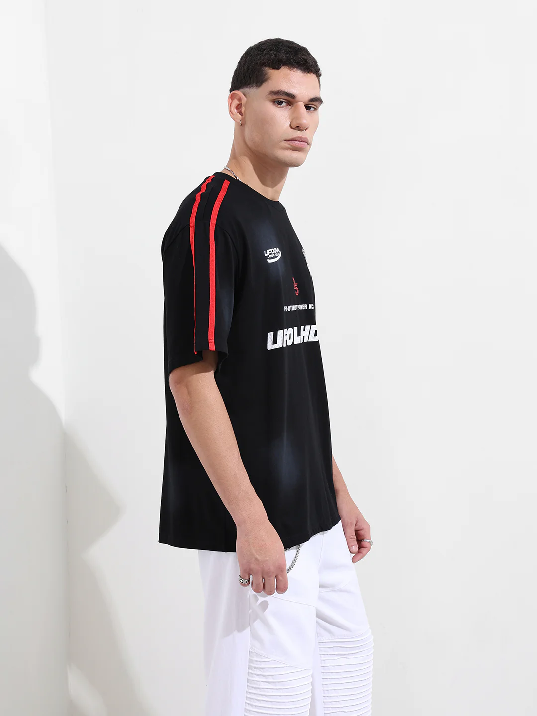 Men's Black Relaxed Fit Graphic Printed 240 GSM Street Wear T-Shirt - Image 3