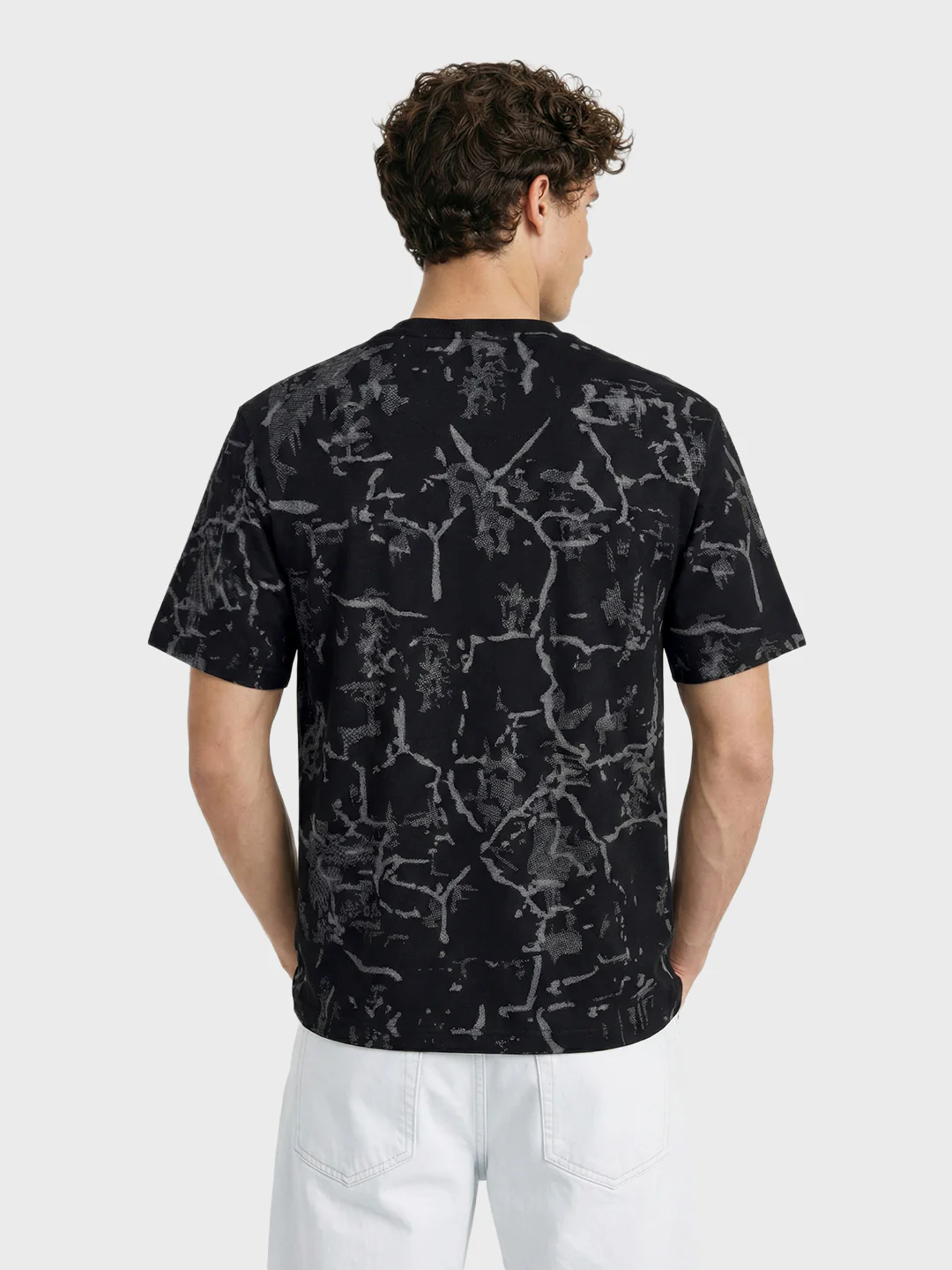 Men's Black Relaxed Fit Printed Casual T-Shirts - Image 4