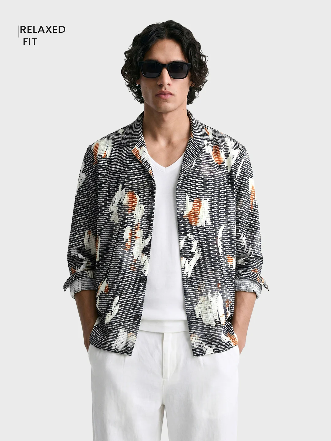 Men's Black Relaxed Fit Solid Casual Shirt - Image 2