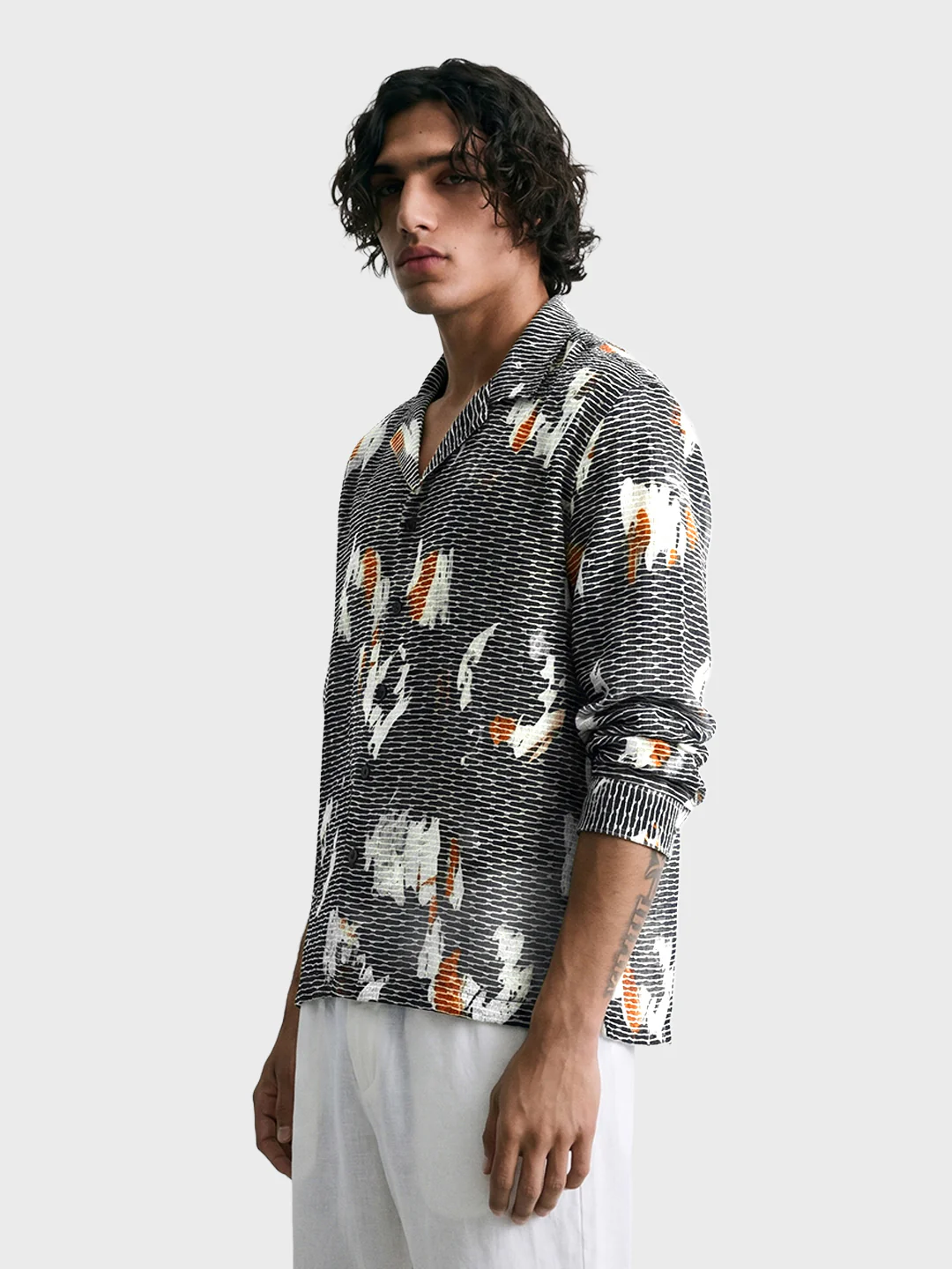 Men's Black Relaxed Fit Solid Casual Shirt - Image 4
