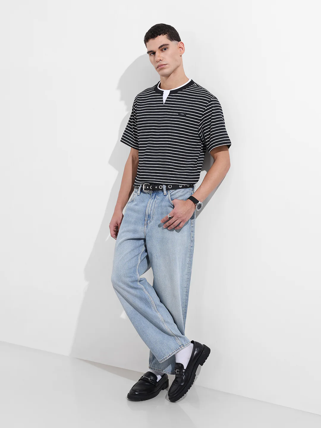 Men's Black Relaxed Fit Striped 240 GSM Street Wear T-Shirt - Image 4