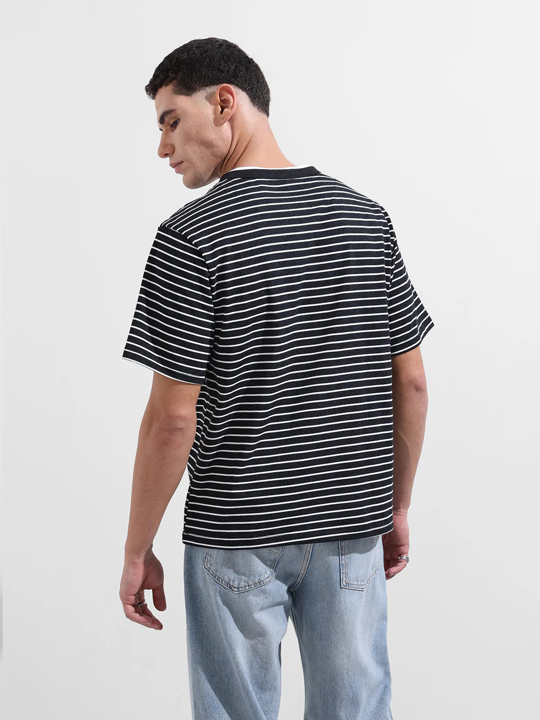 Men's Black Relaxed Fit Striped 240 GSM Street Wear T-Shirt - Image 6