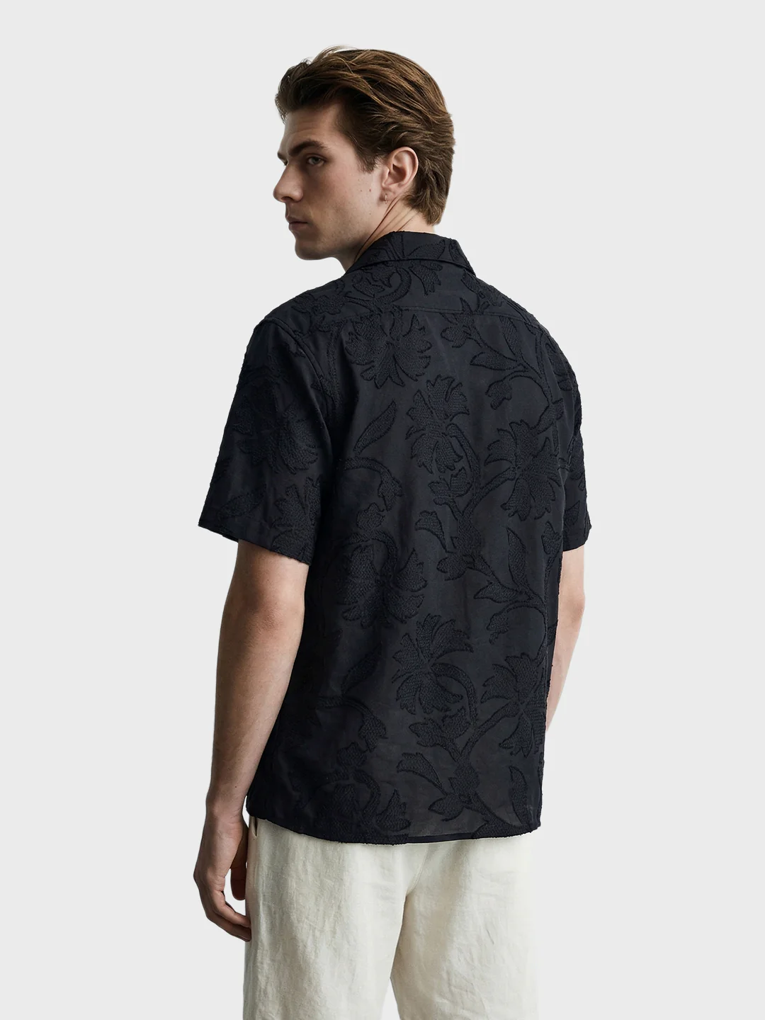 Men's Black Relaxed Fit Solid Casual Shirt - Image 5