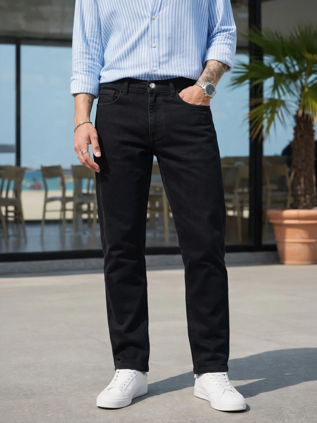 Men's Black Slim Fit Solid Casual Jeans