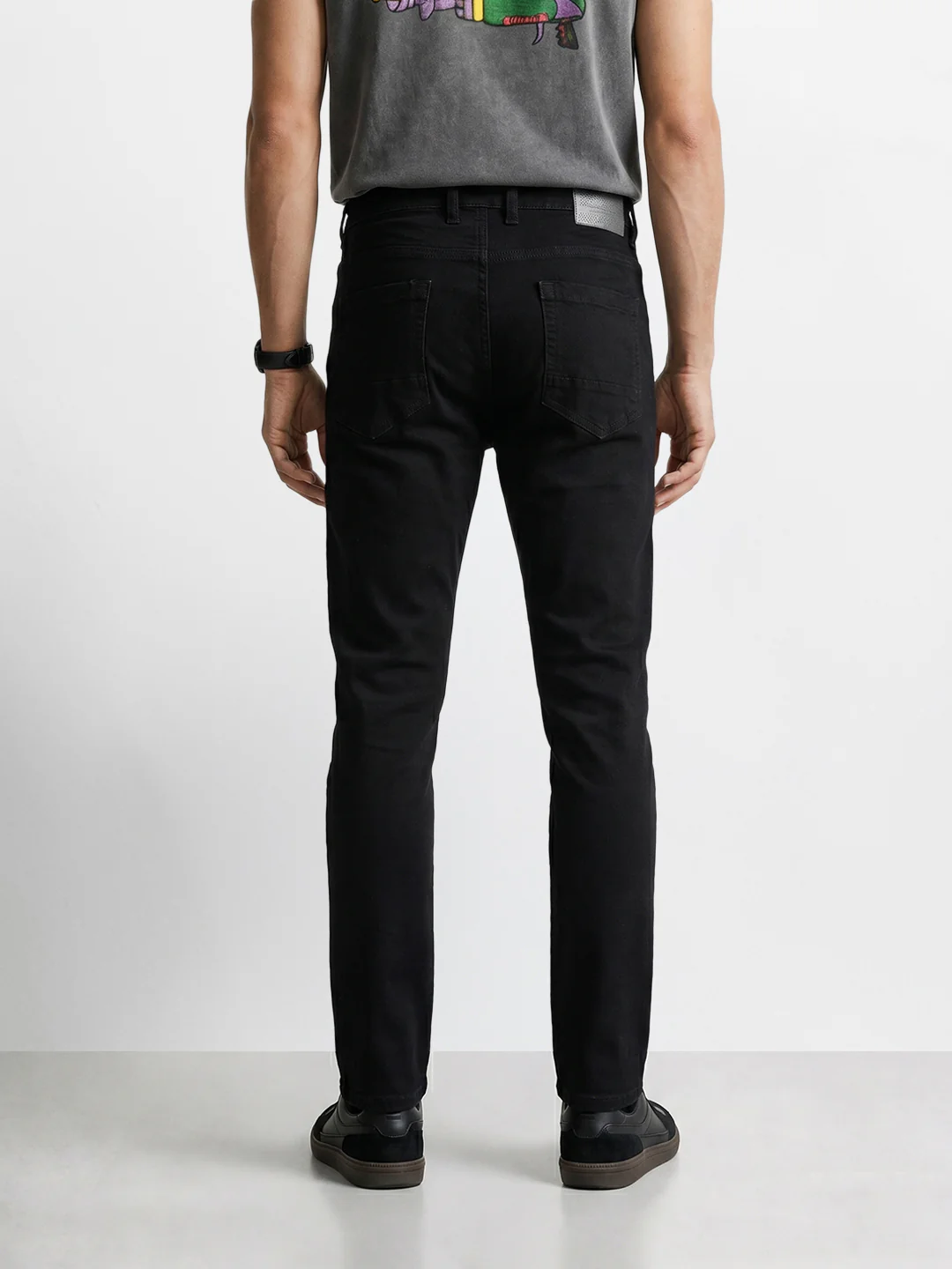 Men's Black Slim Fit Solid Casual Jeans - Image 5