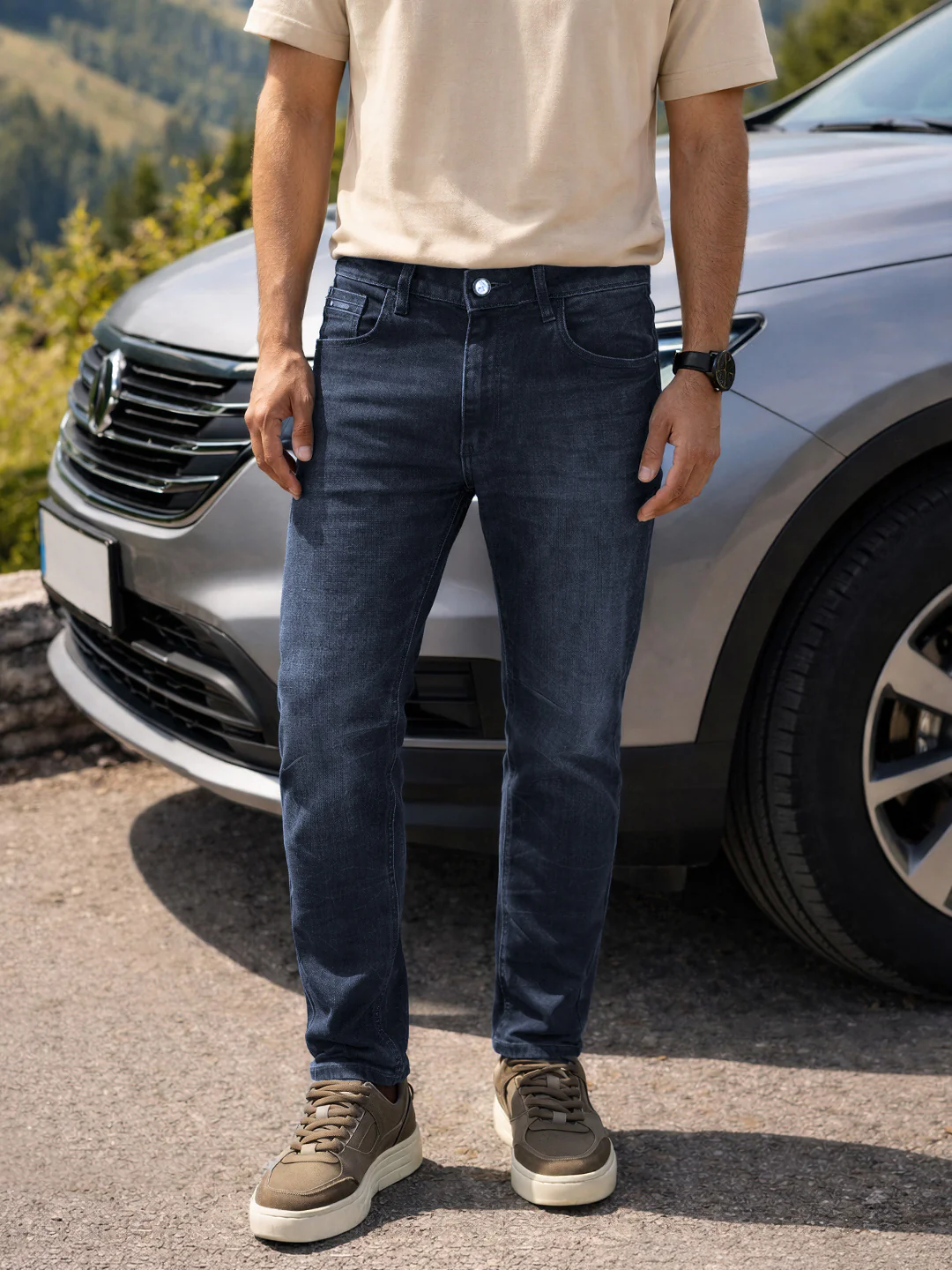 Men's Blue Carrot Fit Solid Casual Jeans