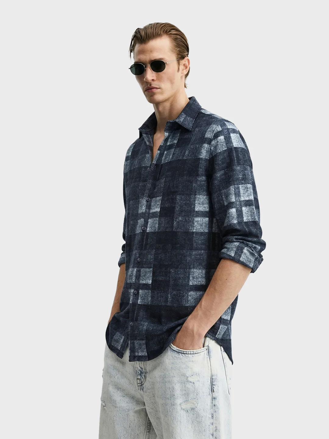 Men's Navy Blue Regular Fit Checkered Casual Shirt - Image 4