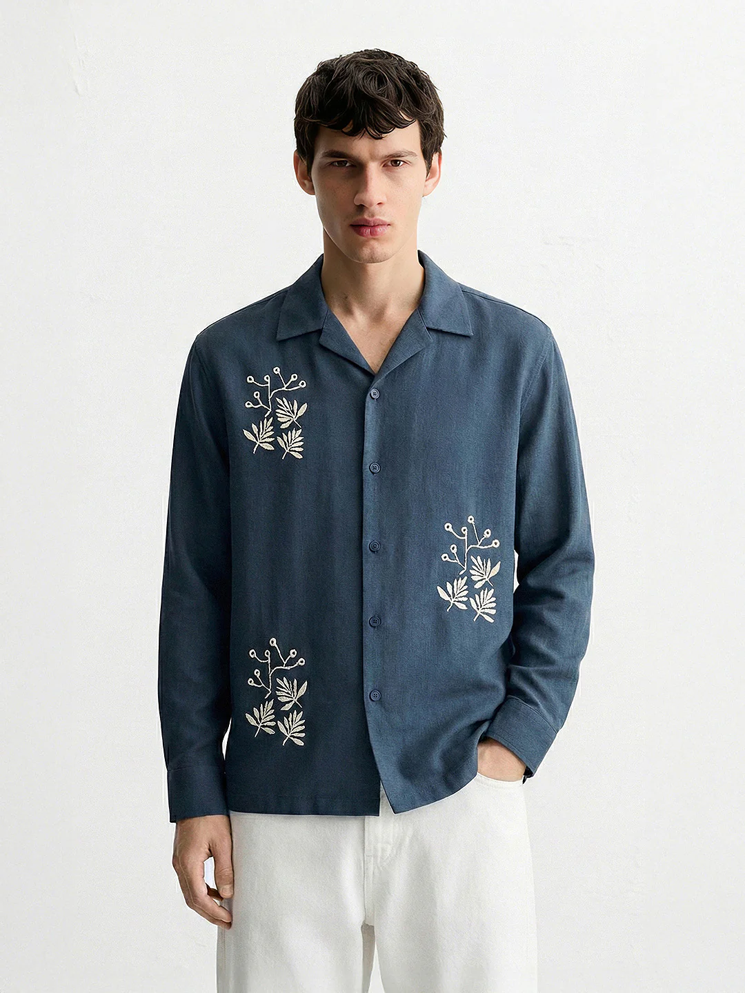Men's Navy Blue Relaxed Fit Printed Casual Shirt