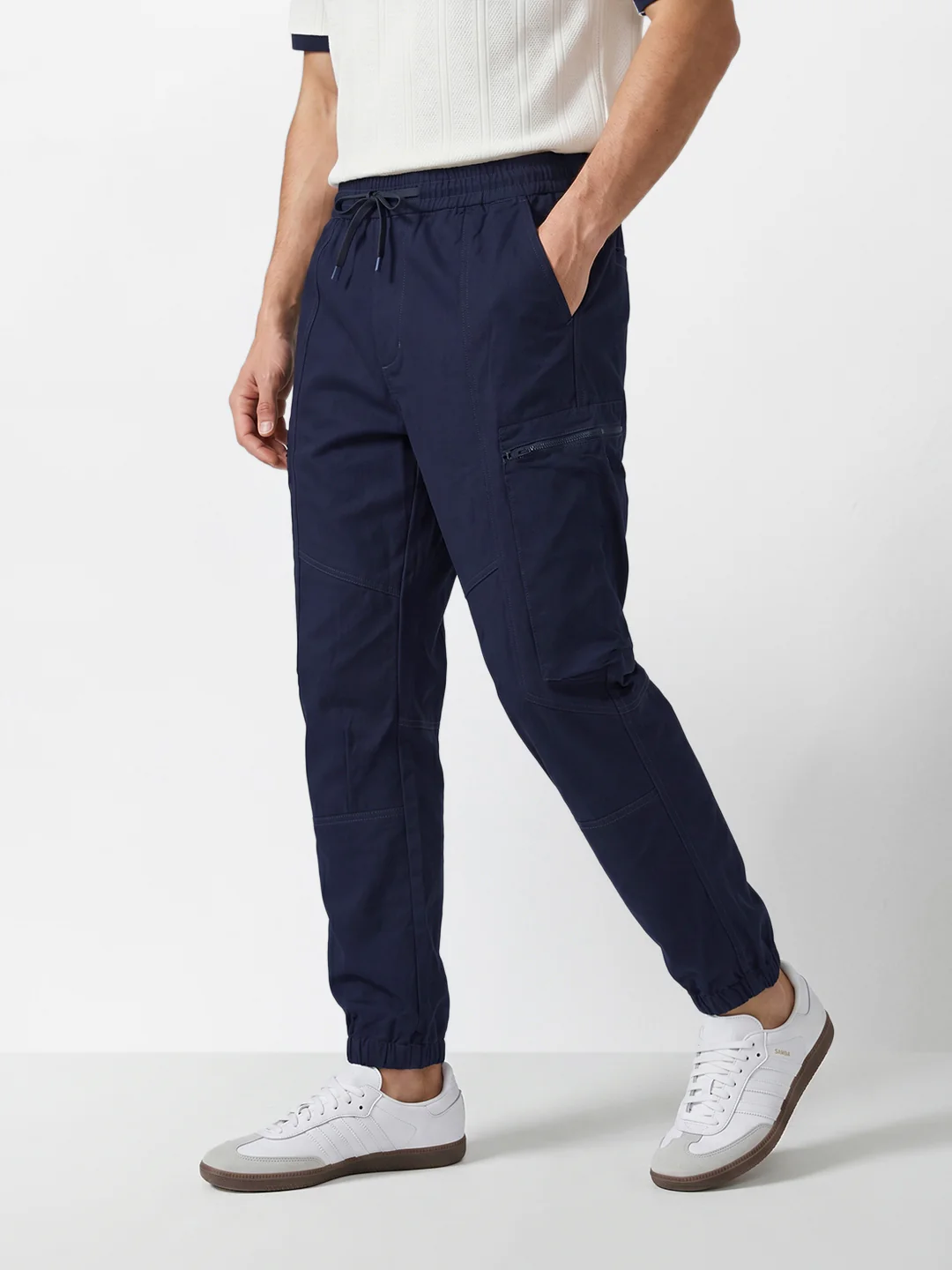 Men's Navy Blue Relaxed Fit Solid Utility Cargo - Image 4