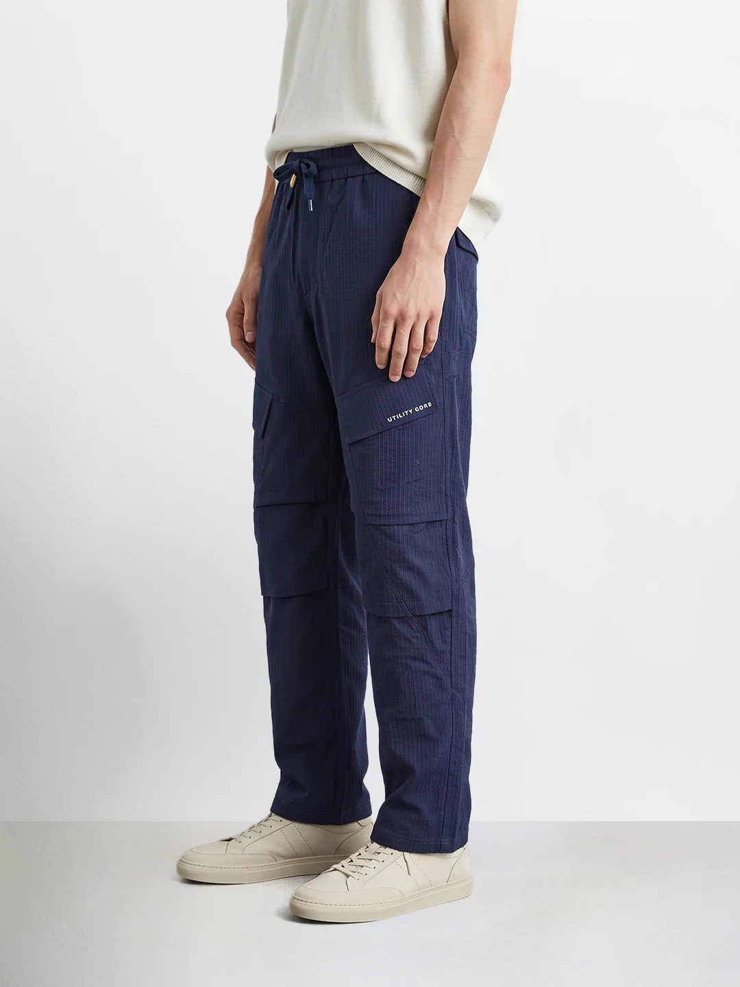 Men's Navy Blue Relaxed Fit Solid Utility Cargo - Image 3