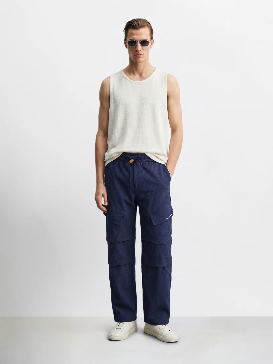 Men's Navy Blue Relaxed Fit Solid Utility Cargo - Image 5