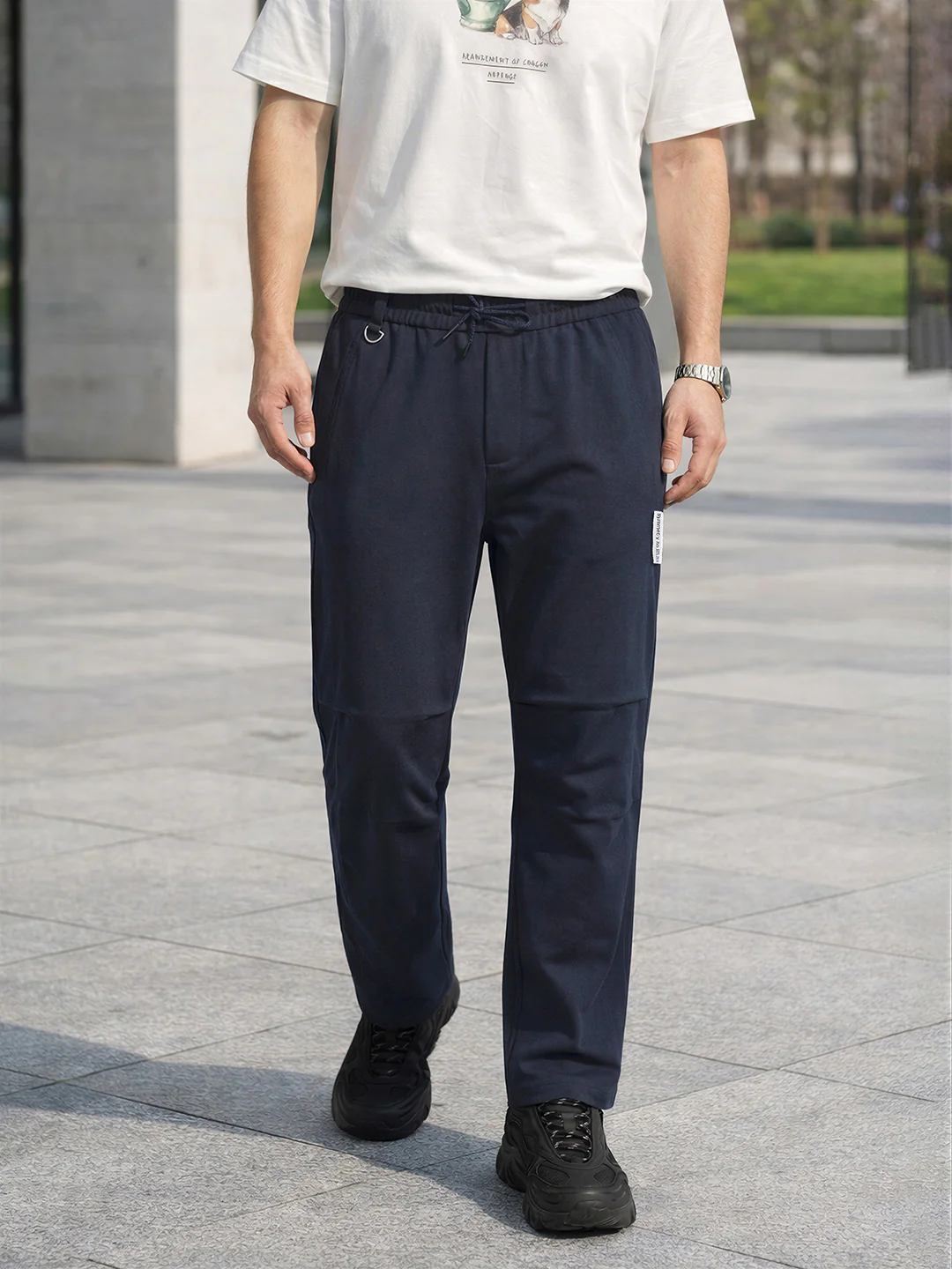 Men's Blue Relaxed Fit Solid Utility Joggers