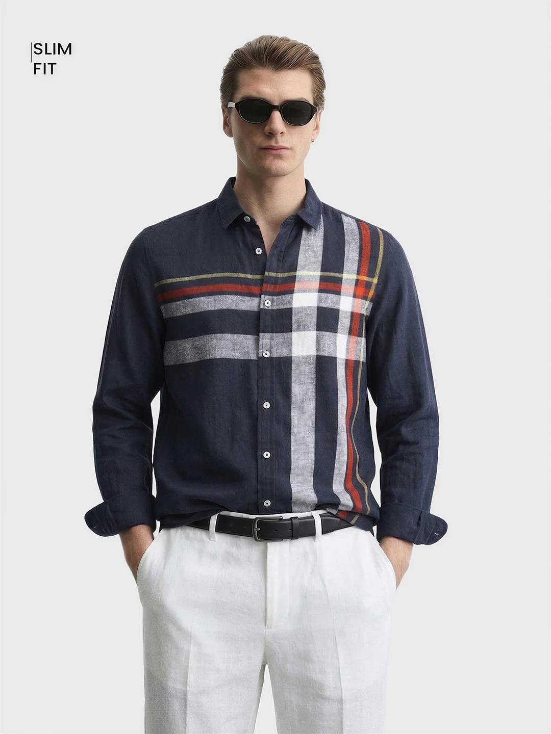 Men's Navy Blue Slim Fit Checked Casual Shirt - Image 2