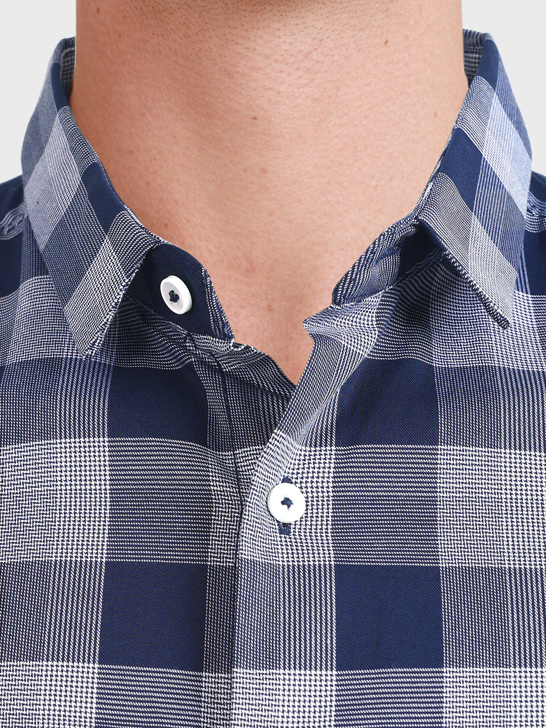 Men's Navy Blue Slim Fit Checked Casual Shirt - Image 3