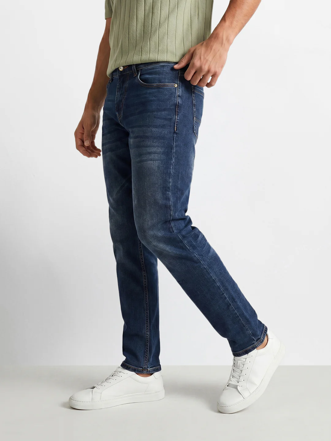 Men's Blue Slim Fit Solid Casual Jeans - Image 4