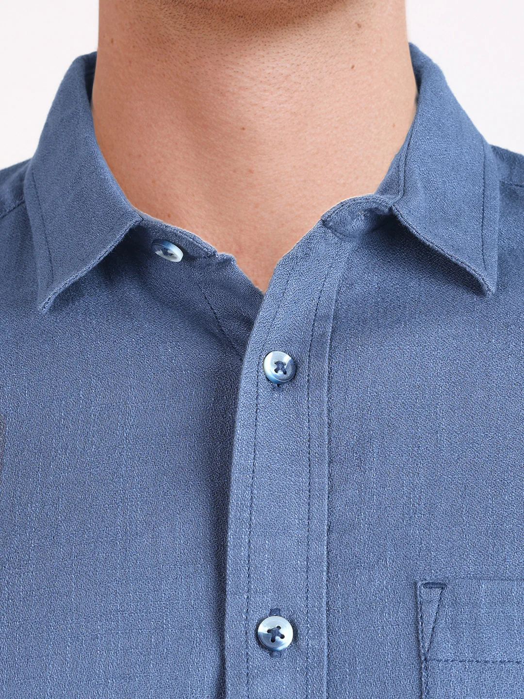 Men's Blue Slim Fit Solid Casual Shirt - Image 3