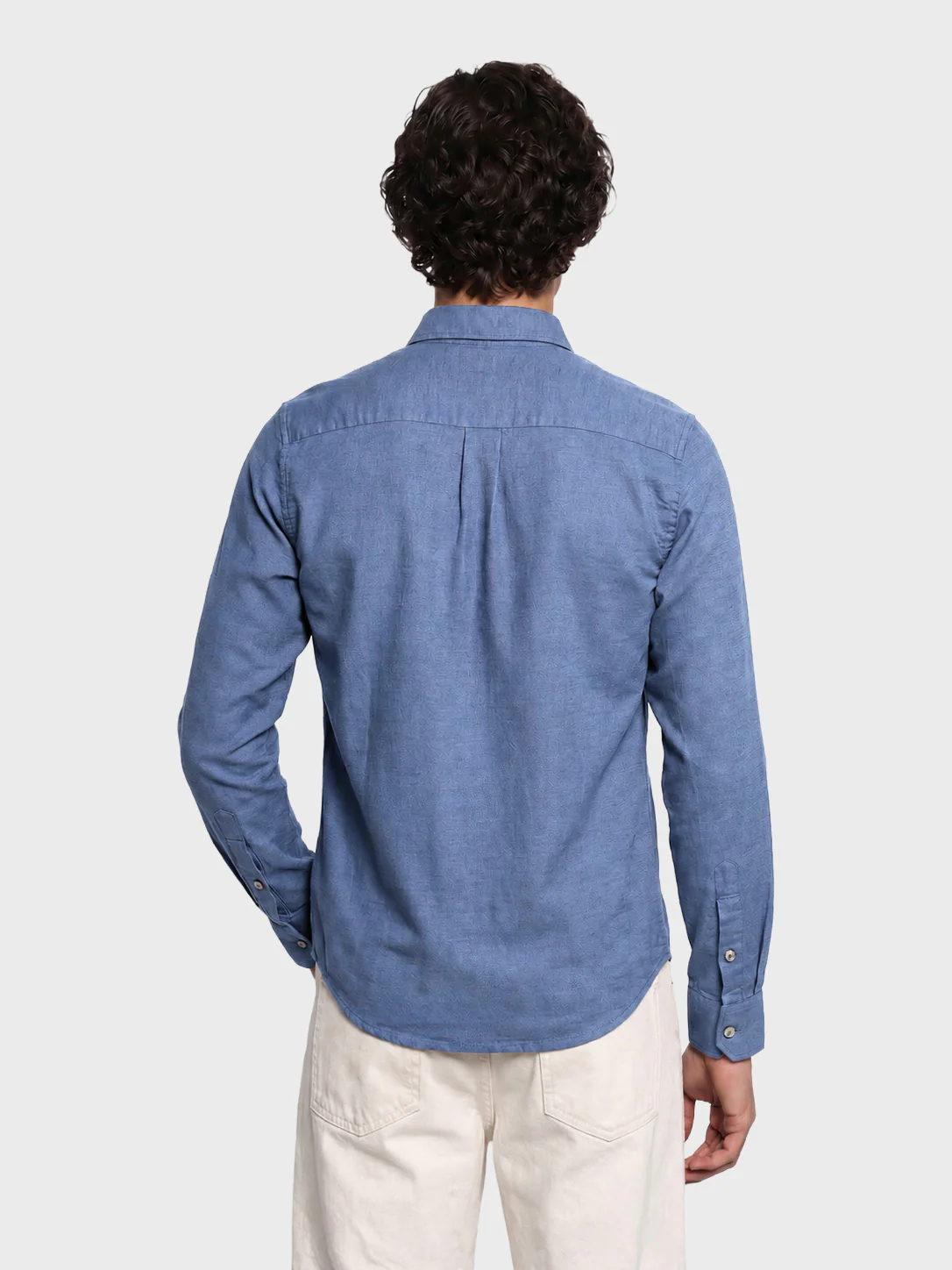 Men's Blue Slim Fit Solid Casual Shirt - Image 5