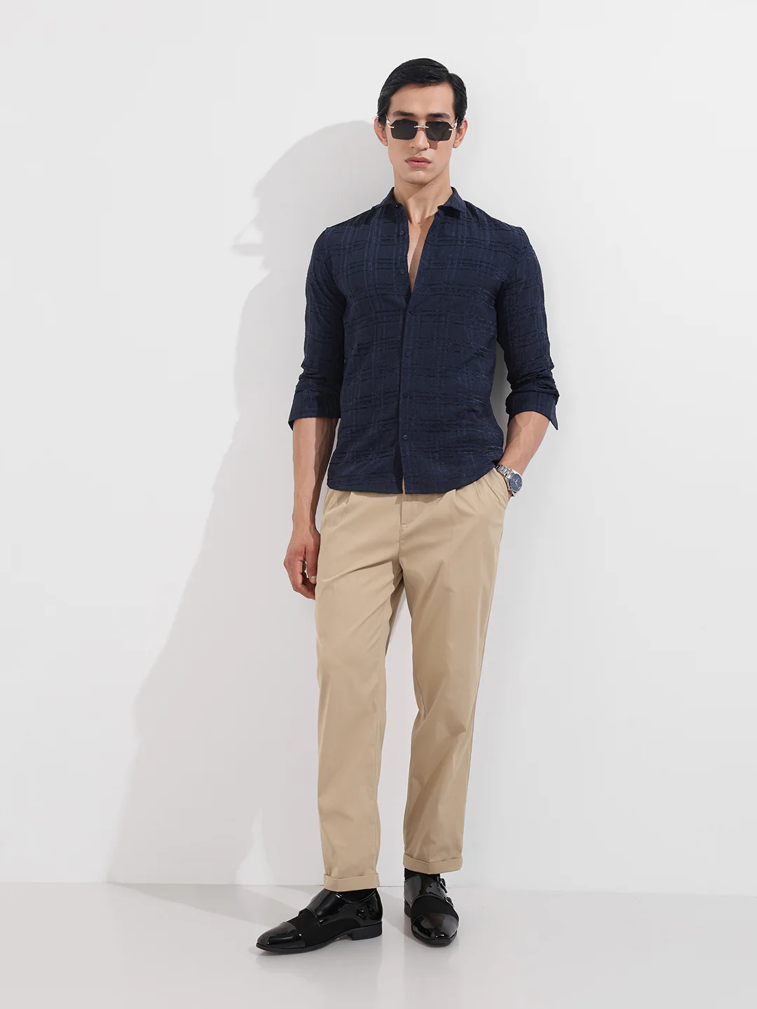 Men's Navy Blue Slim Fit Textured Party Wear Shirt - Image 2