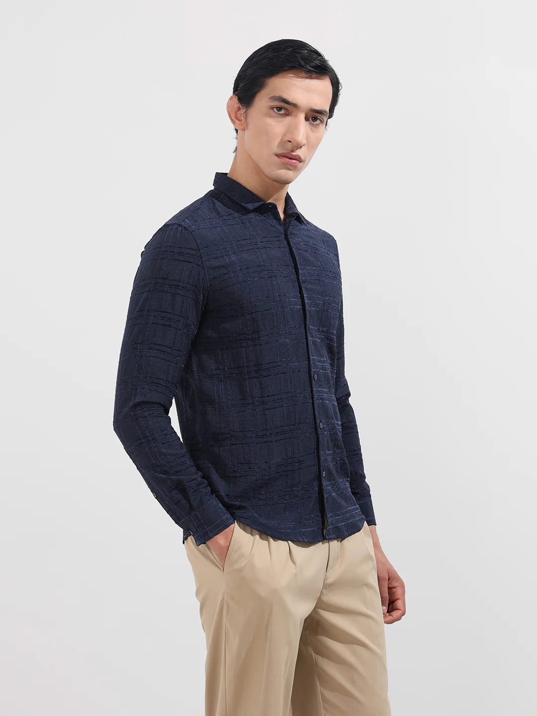 Men's Navy Blue Slim Fit Textured Party Wear Shirt - Image 4