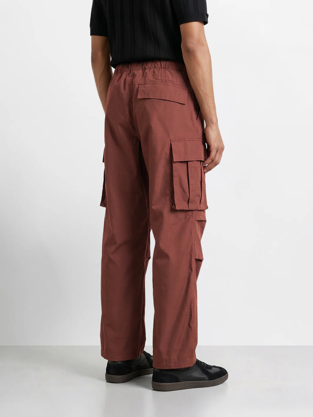 Men's Brown Baggy Fit Solid Utility Joggers - Image 5
