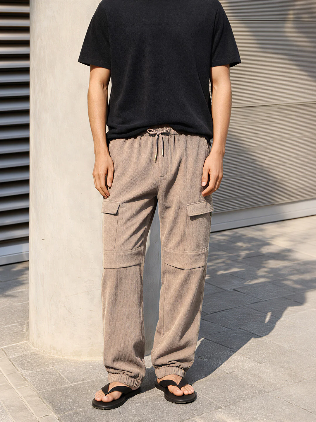 Men's Brown Relaxed Fit Solid Casual Joggers