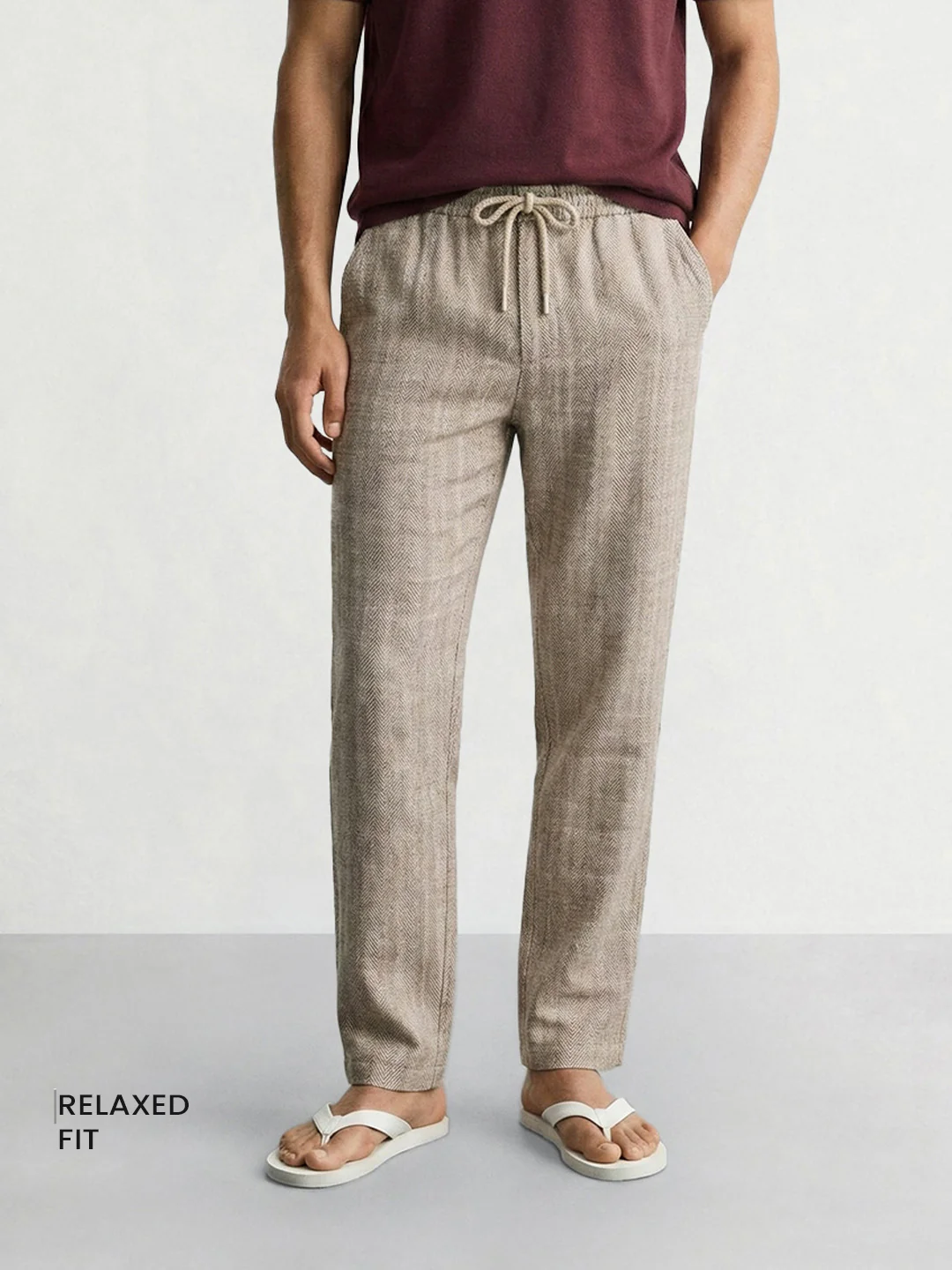 Men's Brown Relaxed Fit Solid Casual Trousers