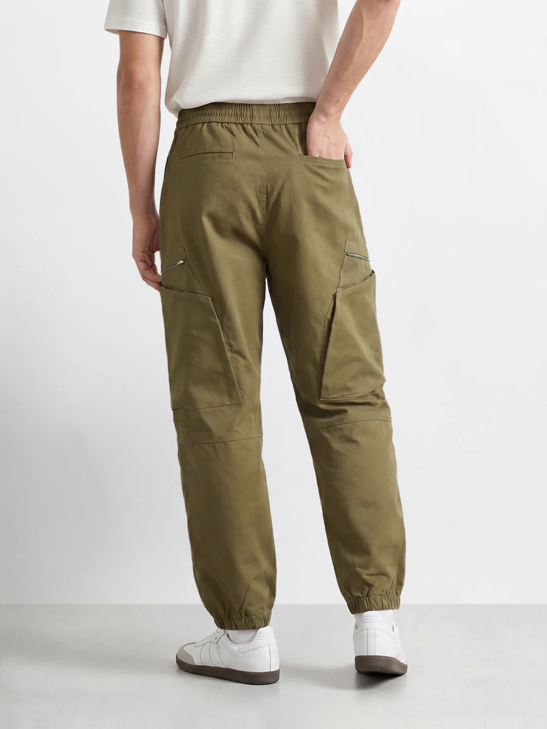Men's Brown Relaxed Fit Solid Utility Cargo - Image 5