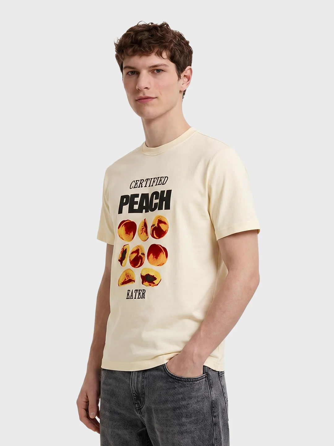 Men's Cream Relaxed Fit Graphic Printed Casual T-Shirt - Image 4