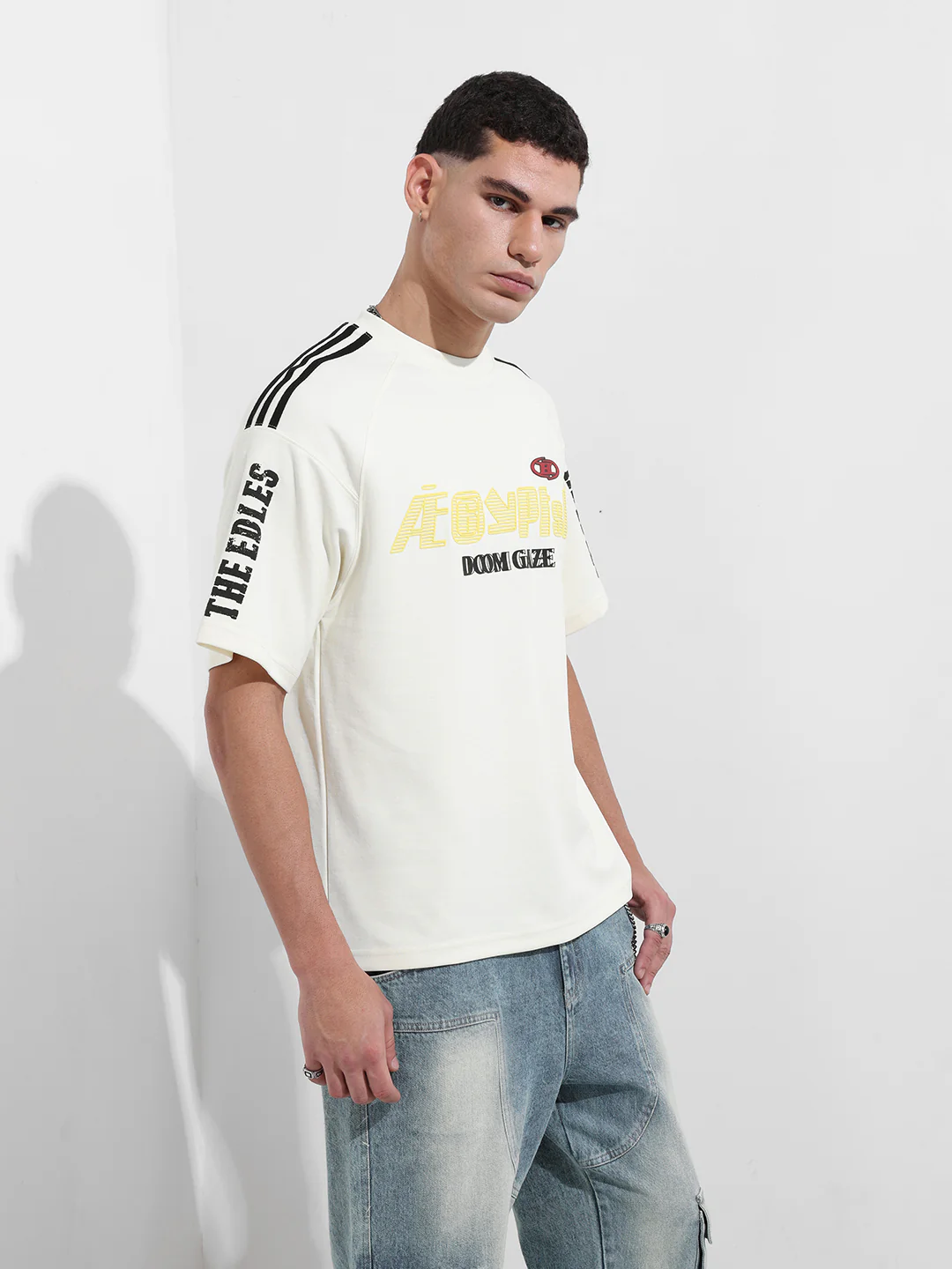 Men's Cream Relaxed Fit Graphic Printed 240 GSM Street Wear T-Shirt - Image 3