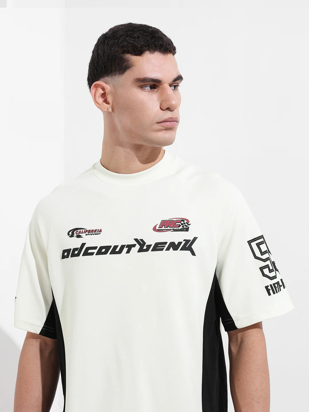 Men's Cream Relaxed Fit Graphic Printed 240 GSM Street Wear T-Shirt - Image 3