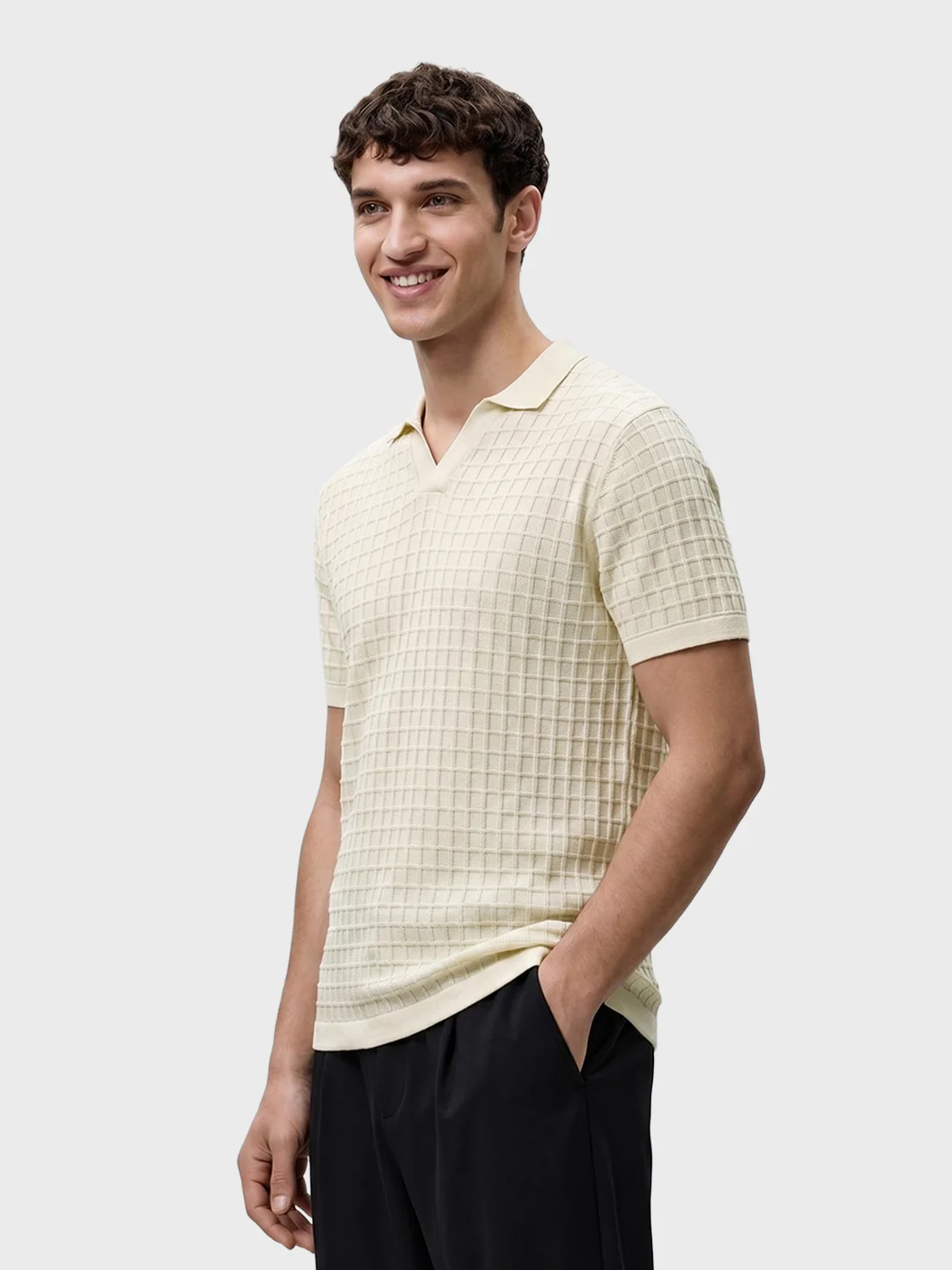 Men's Cream Slim Fit Solid Flat Knit Polos T-Shirts - Image 4